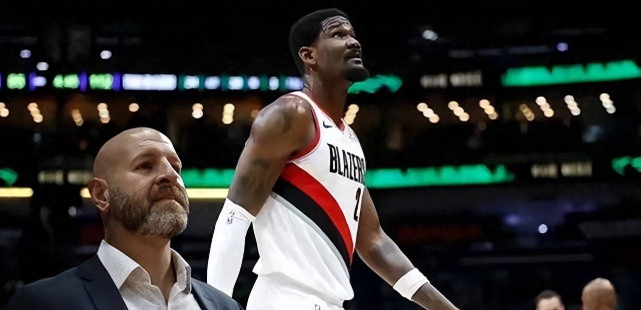 爱游戏-篮网险胜黄蜂，艾顿送出助攻