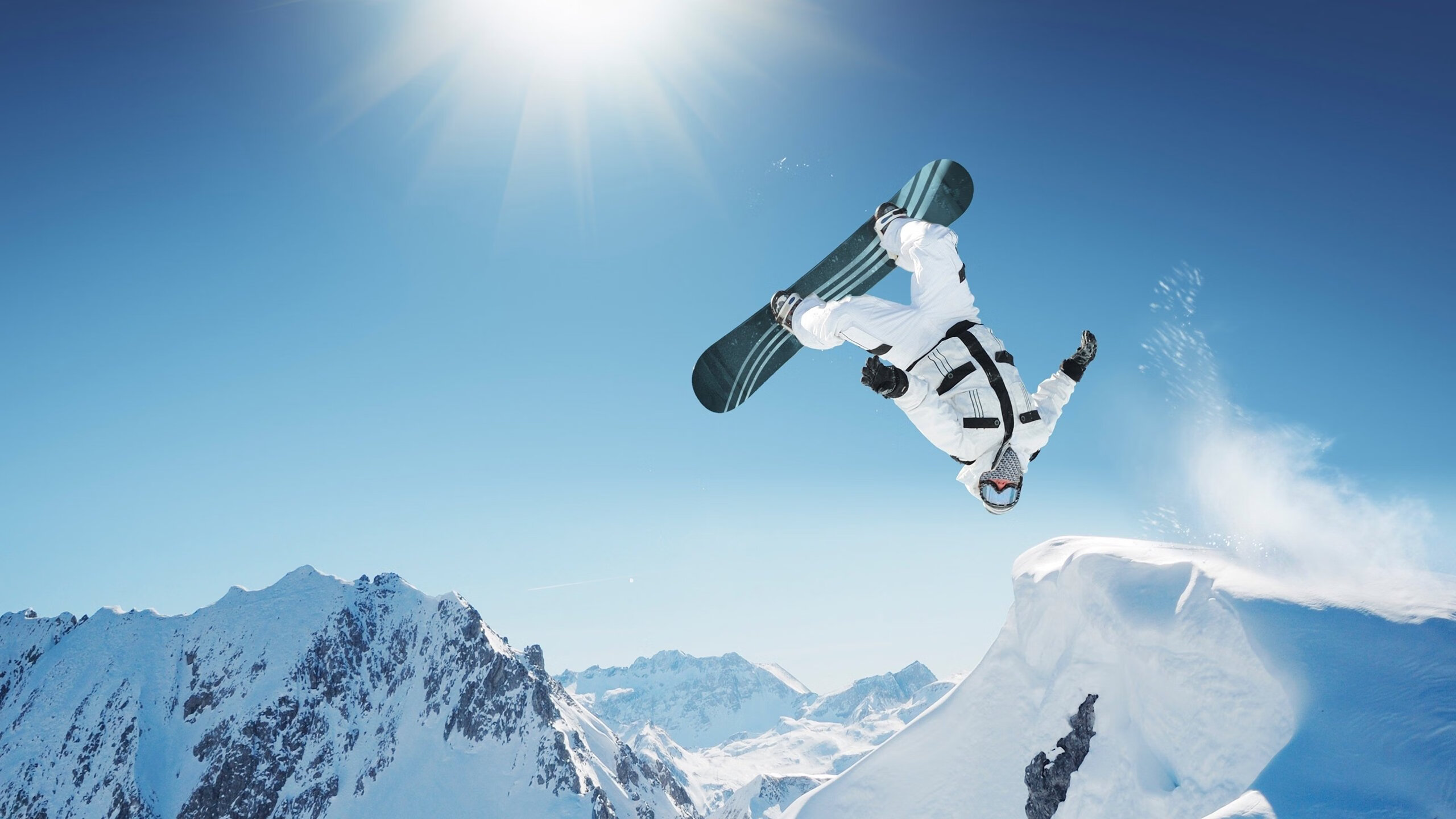 米切尔彻底打爆防线，上海队力克猛龙