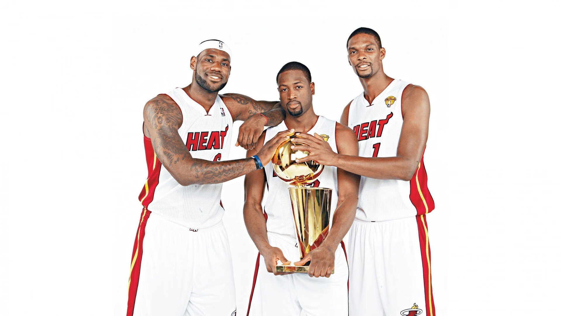 爱游戏娱乐-F1年度争冠之夜，德罗赞的意外登场如何成为胜负手